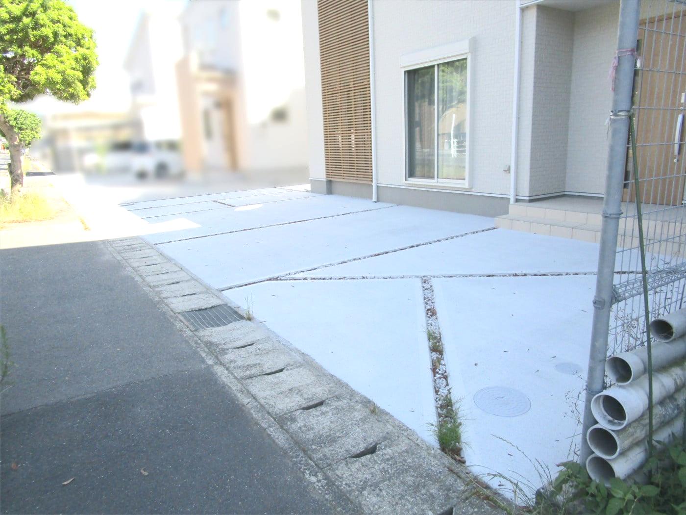 駐車場をオシャレシンプルに 鳥取市国府町 シンセイホーム株式会社 鳥取市で建てる注文住宅なら 唯一無二の魅せる家サンウッド